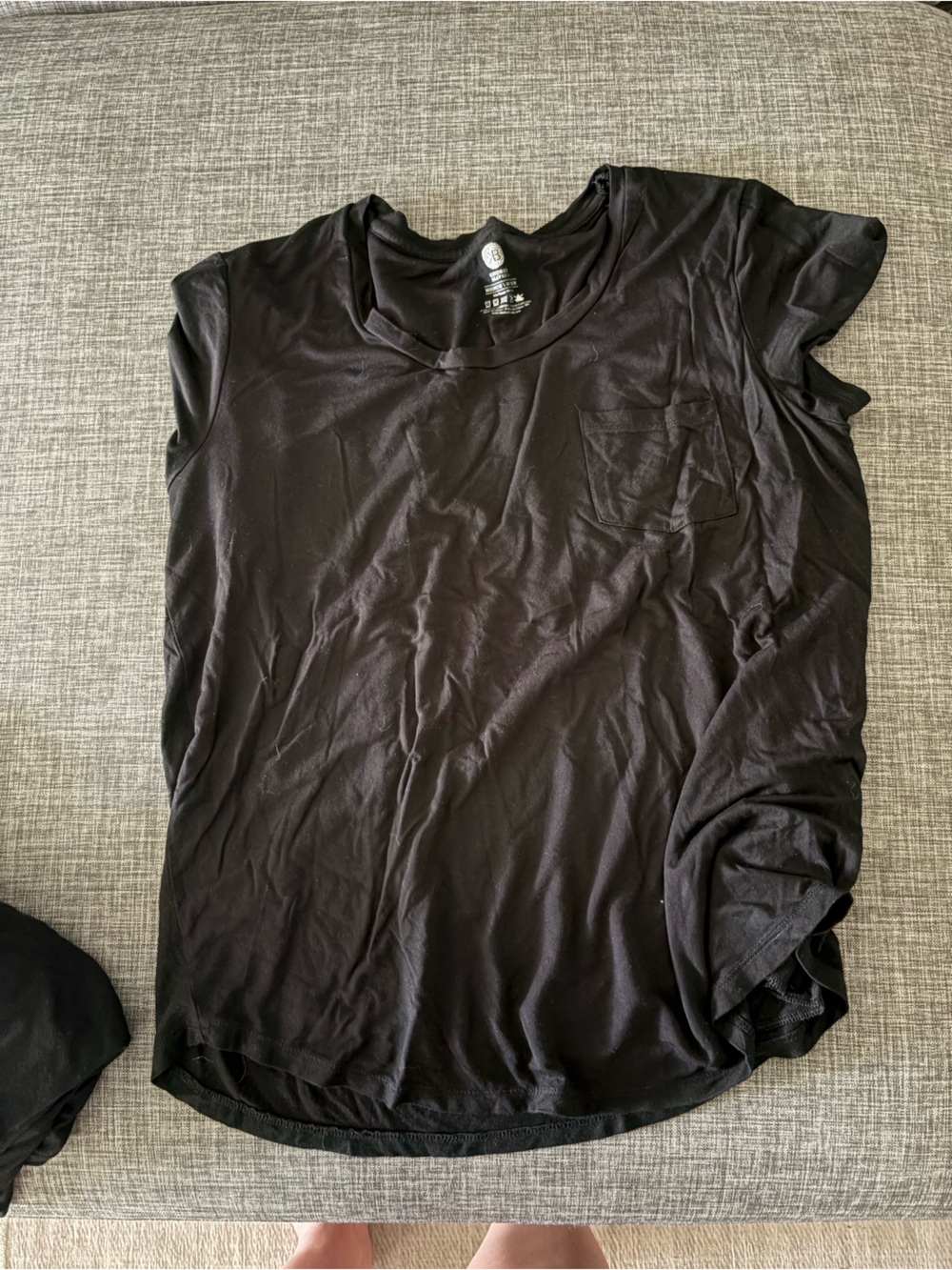 Kindred Bravely Black Nursing Tee with Size medium